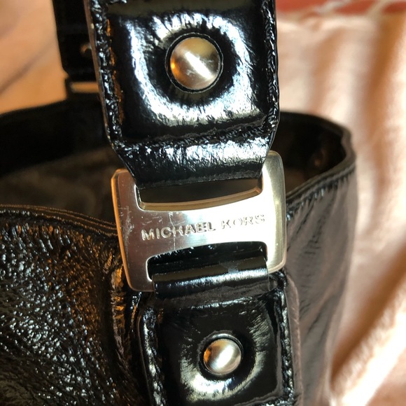 Michael Kors “Ranger” blk patent leather handbag - Picture 4 of 8